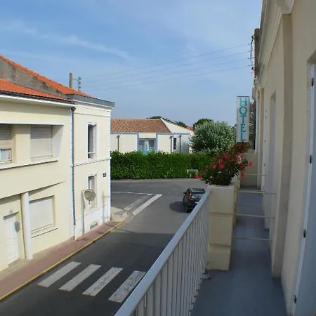 Hotel De L'arrivee 2*