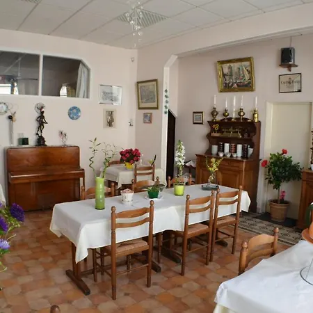 De L'arrivee Szálloda
